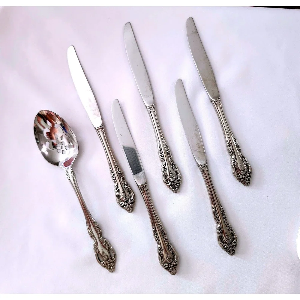 Oneida Community Stainless Steel BRAHMS 5-Dinner Knives‎ 1-Pierced Serving Spoon